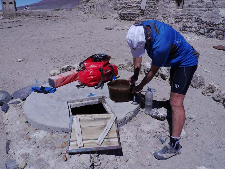 Wasser filtern - Bolivien